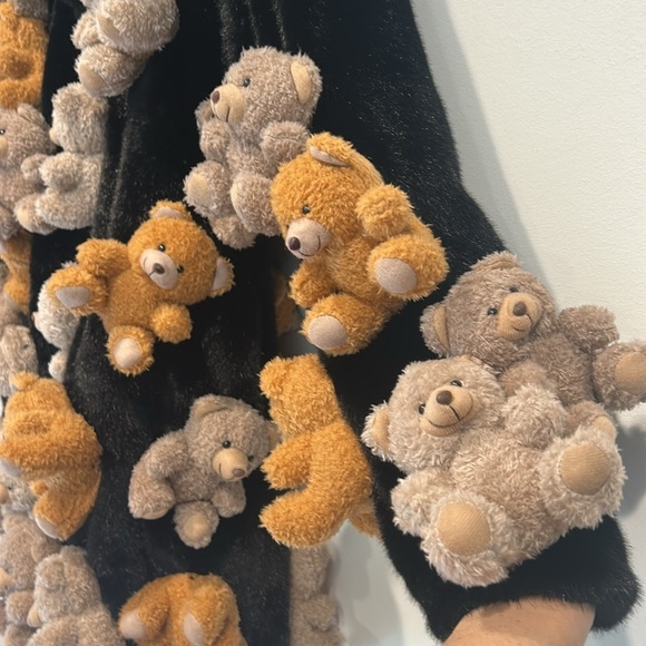 Teddy Bear Embellished Black Coat size medium new with tags art to wear - Picture 5 of 7